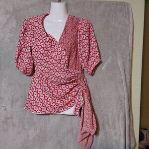 Sachin & Babi Boho Women's Wrap Top Floral Pattern Size 4‎ Red & Pink Polyester